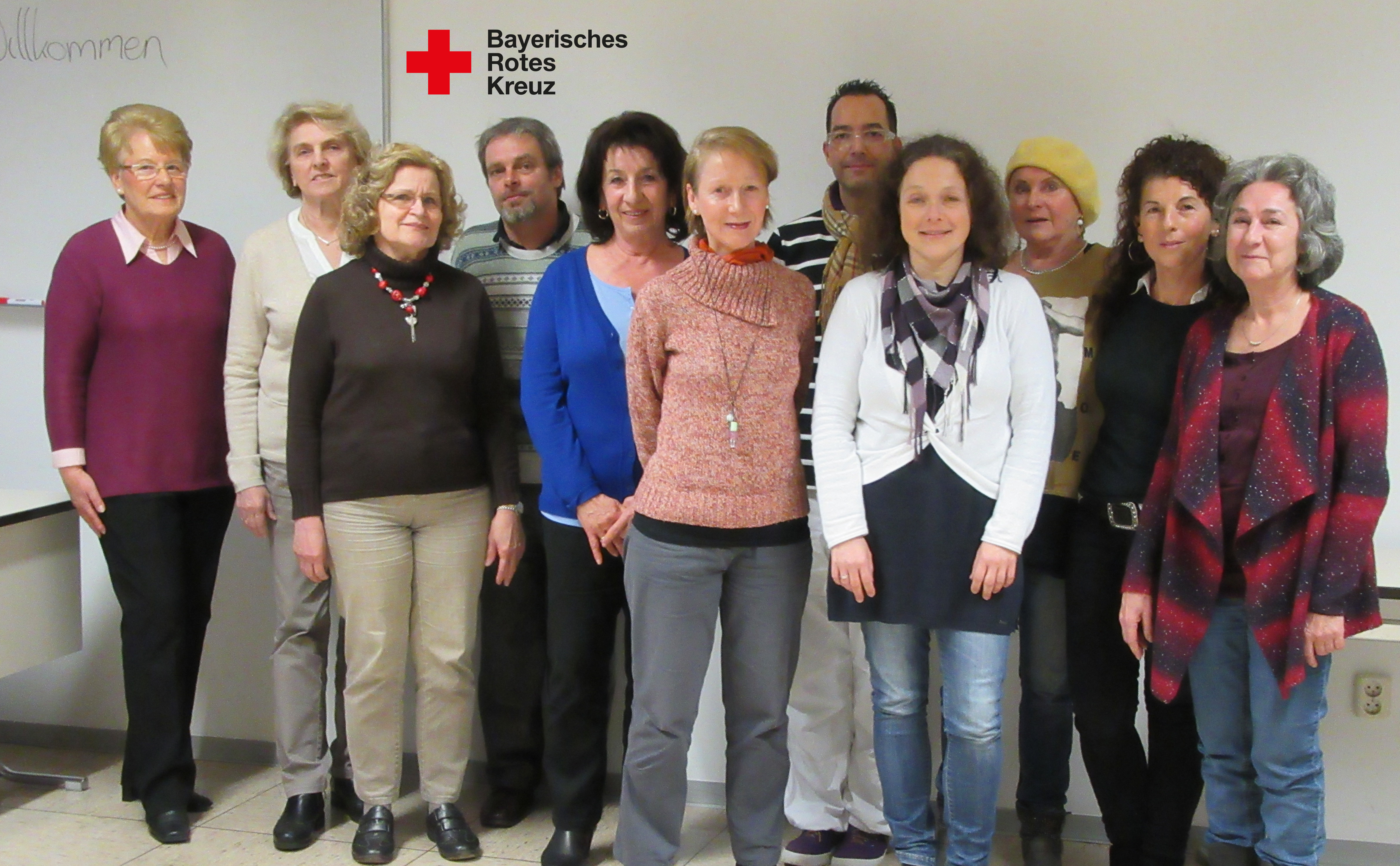 Foto zeigt die Teilnehmerinnen und Teilnehmer der BRK Besuchsdienstschulung